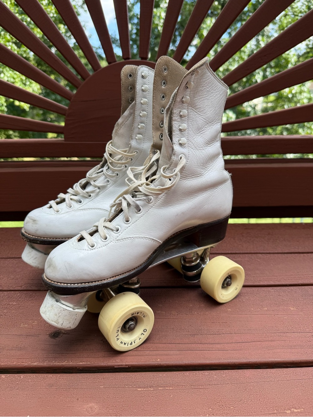 Vintage Betty Lytle Hyde roller skates by the Chicago Roller Skate Co. & bag